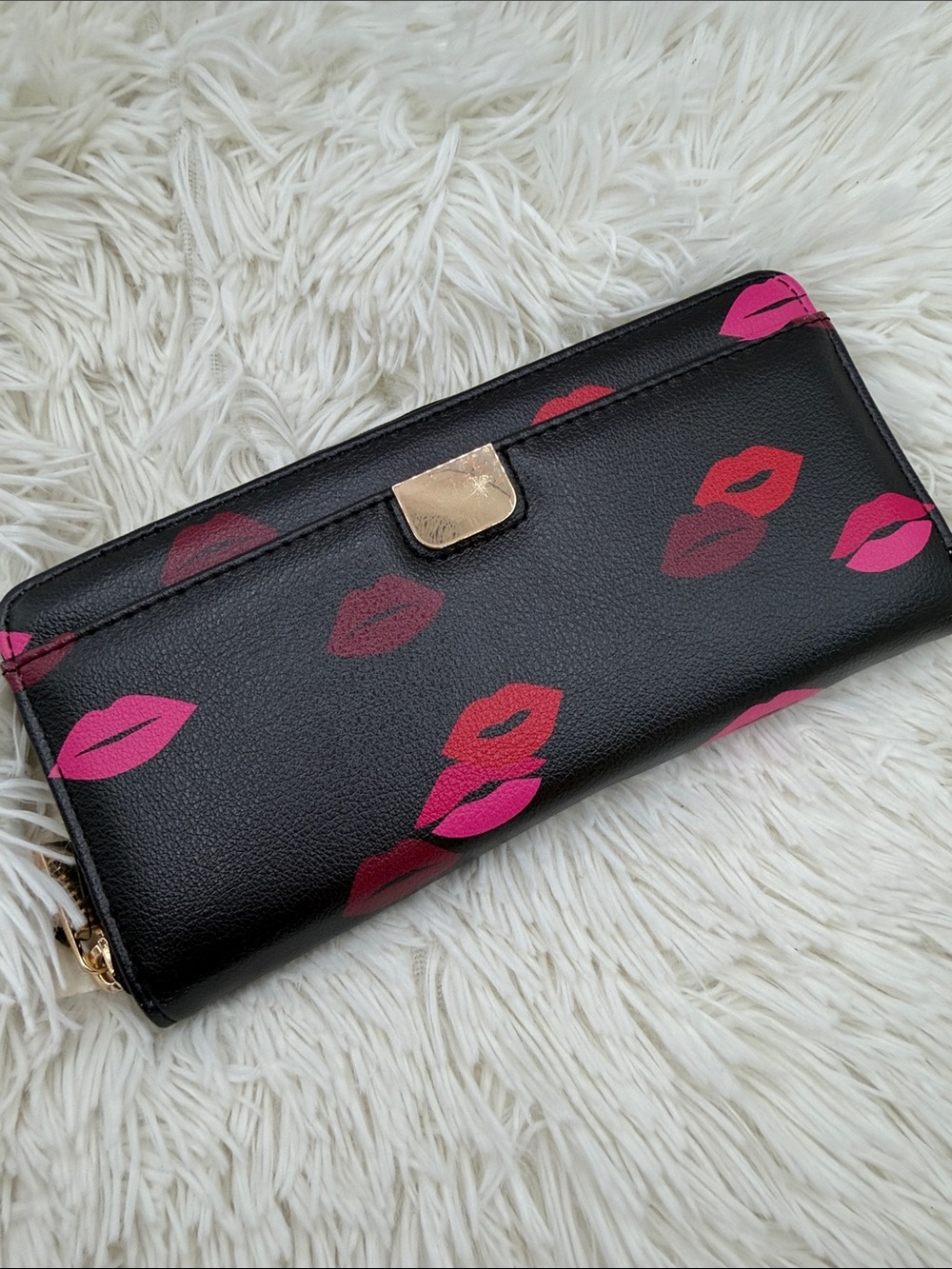 Black Lip-Print Zip Wallet with Gold Accent